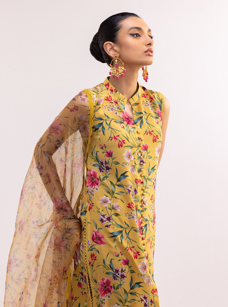 Zainab Chottani | Luxury Pret | NARGIS