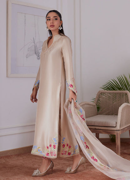 Farah Talib Aziz | Luna Eid Collection 24 | LIARA SAND - House Of Anaya