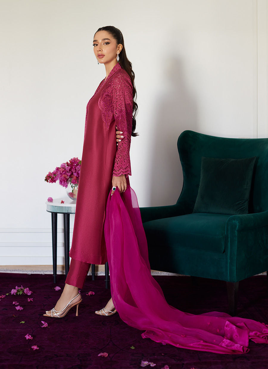 Farah Talib Aziz | Luna Eid Collection 24 | HONORINE MAGENTA - House Of Anaya