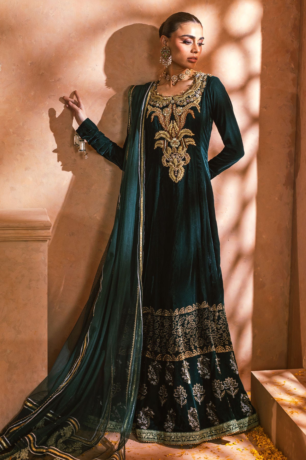 Annus Abrar | Mirha Winter Velour | Nirma Kalidar (Kalidar, Pants and Dupatta)