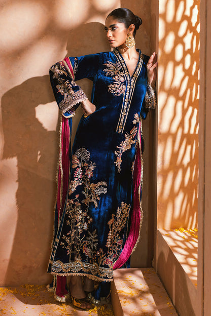 Annus Abrar | Mirha Winter Velour | Rushma (Shirt, Pants and Dupatta)
