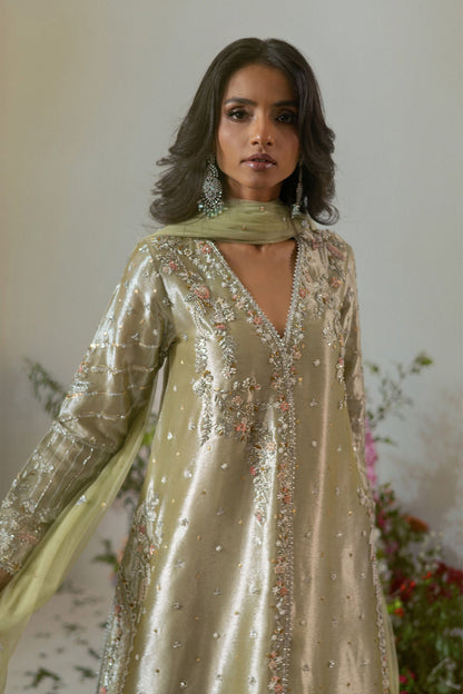 Annus Abrar | Melia Luxe Formals | Nesha