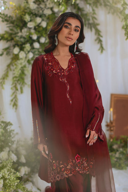 Annus Abrar | Lumi Eid Edit | Inara (Shirt and Pants)