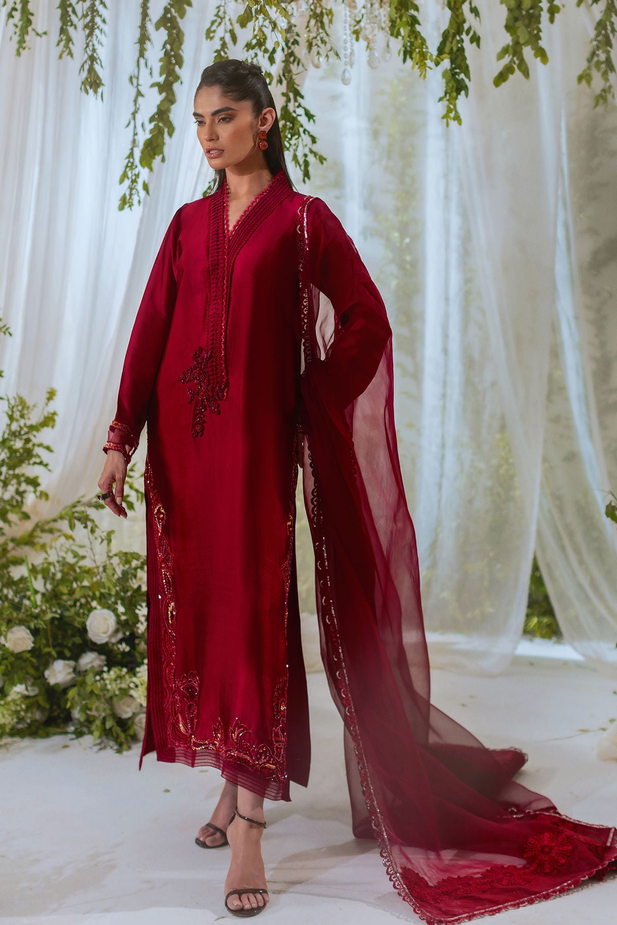 Annus Abrar | Lumi Eid Edit | Layaan (Shirt and Pants)