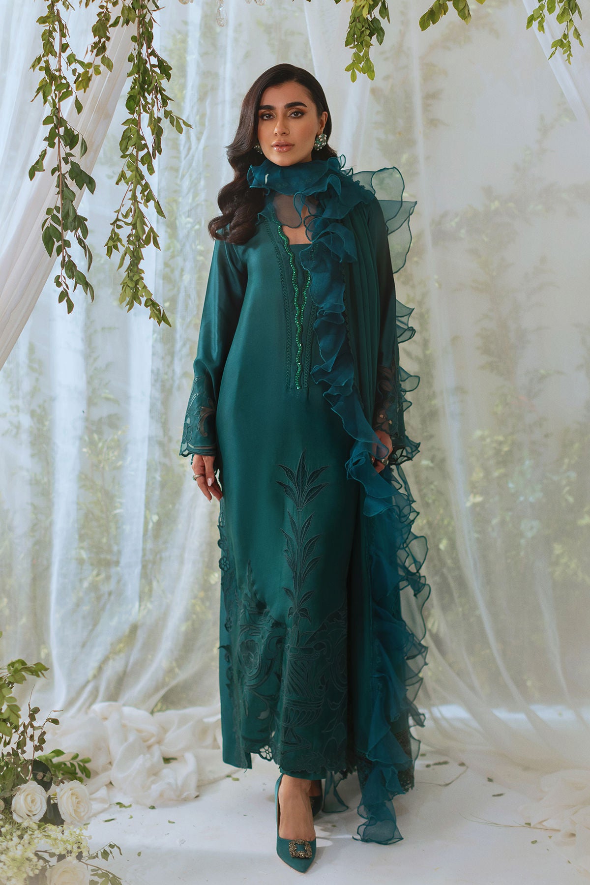 Annus Abrar | Lumi Eid Edit | Elsa (Shirt and Pants)