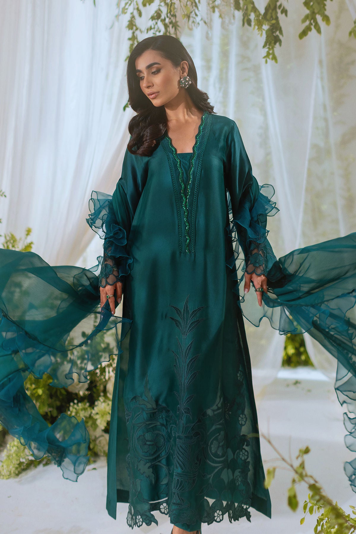 Annus Abrar | Lumi Eid Edit | Elsa (Shirt and Pants)