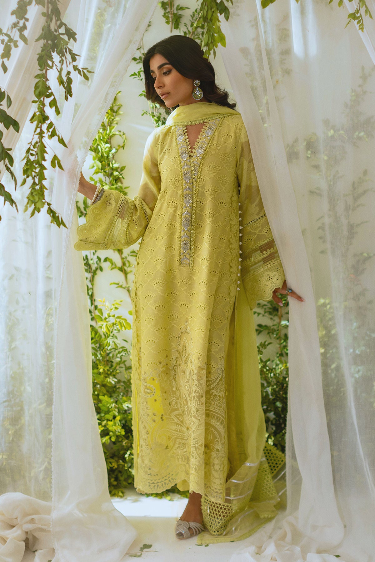 Annus Abrar | Lumi Eid Edit | Johana (Shirt and Pants)