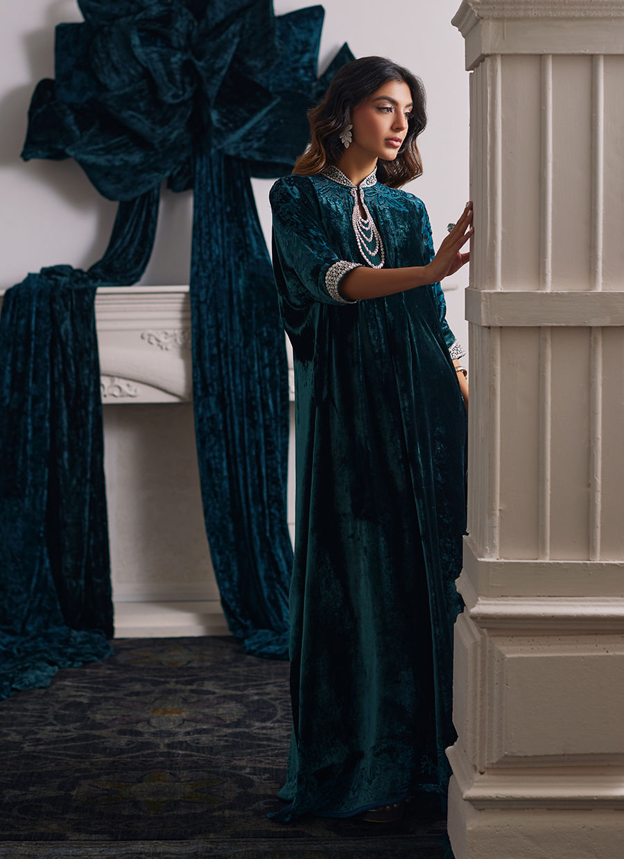 Farah Talib Aziz | Velvets The After Party | ALITA EMERALD KAFTAN