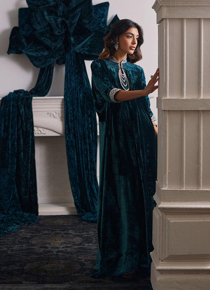 Farah Talib Aziz | Velvets The After Party | ALITA EMERALD KAFTAN