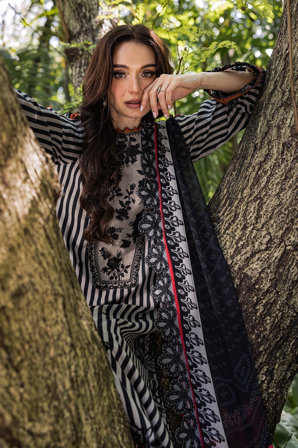 Charizma | Naranji Lawn | CN5-03