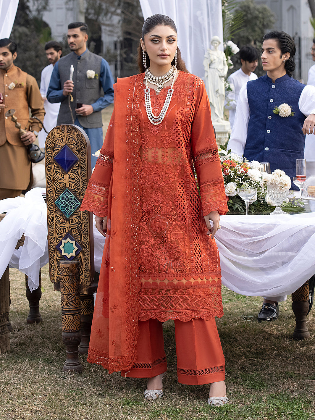Mahnur | Mahrukh Luxury Lawn 24 | IRIS - House Of Anaya