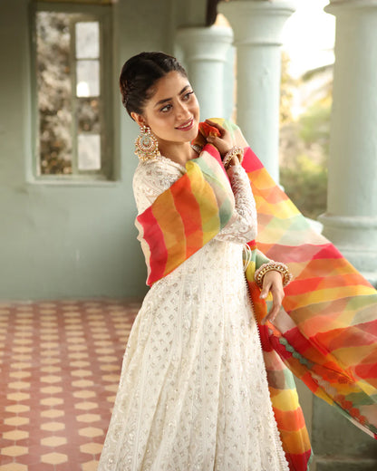 Faiza Saqlain | Dhoop Kinaray | SHAZANA