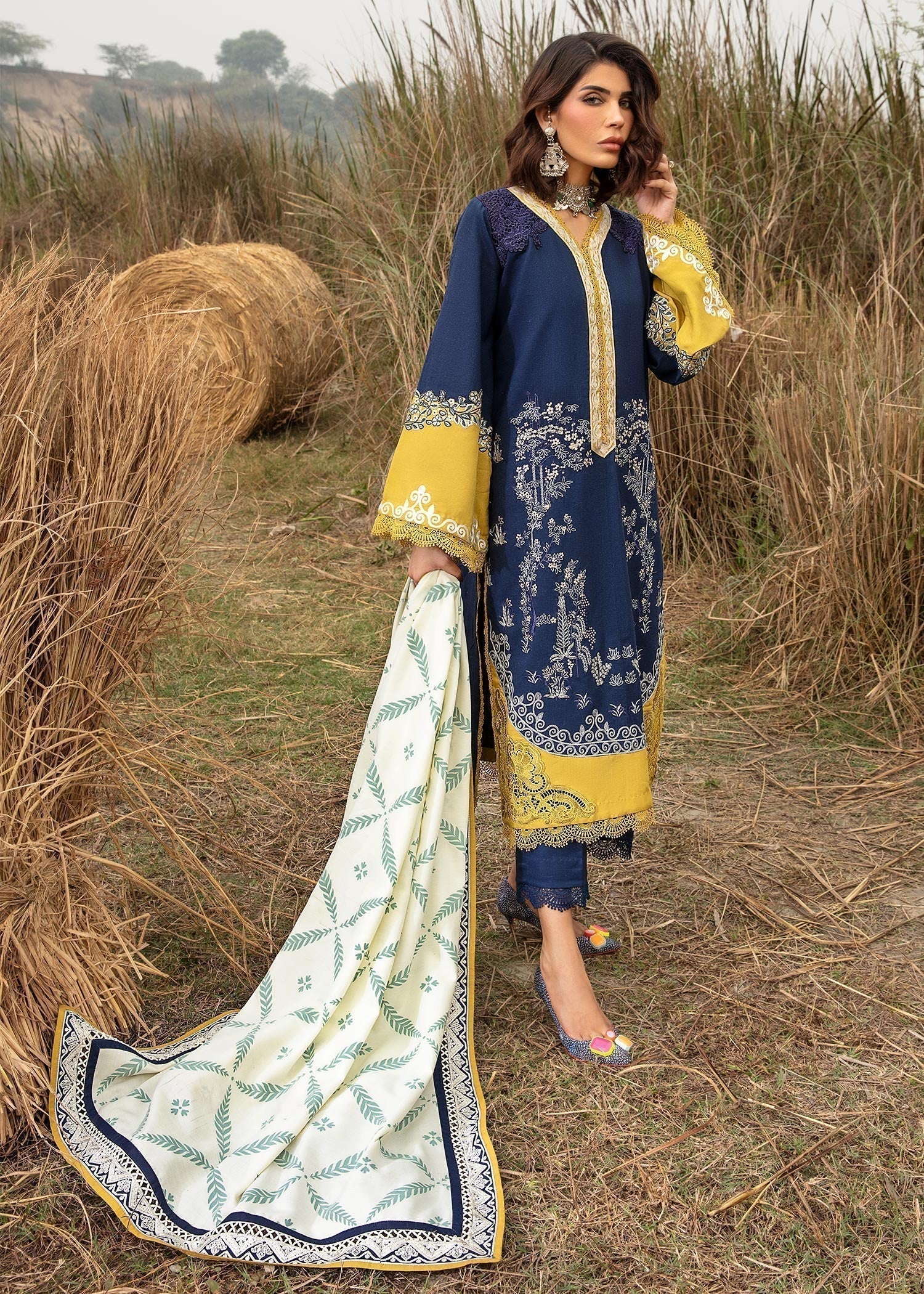 Saira Shakira | Raya Winter Stitched 23 | Neal - House Of Anaya