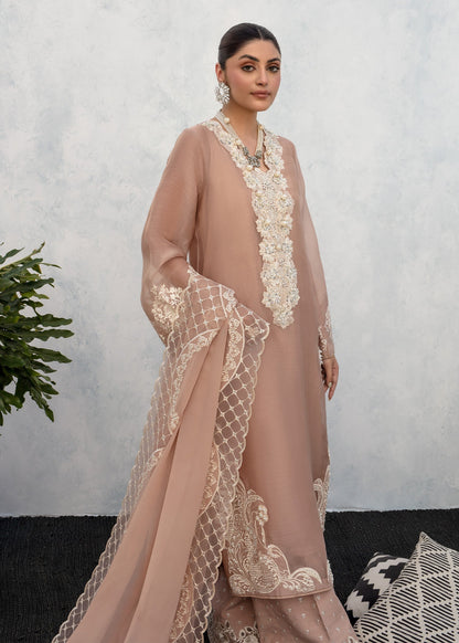 Saira Shakira | Aurelia Pret 24 | Eloise