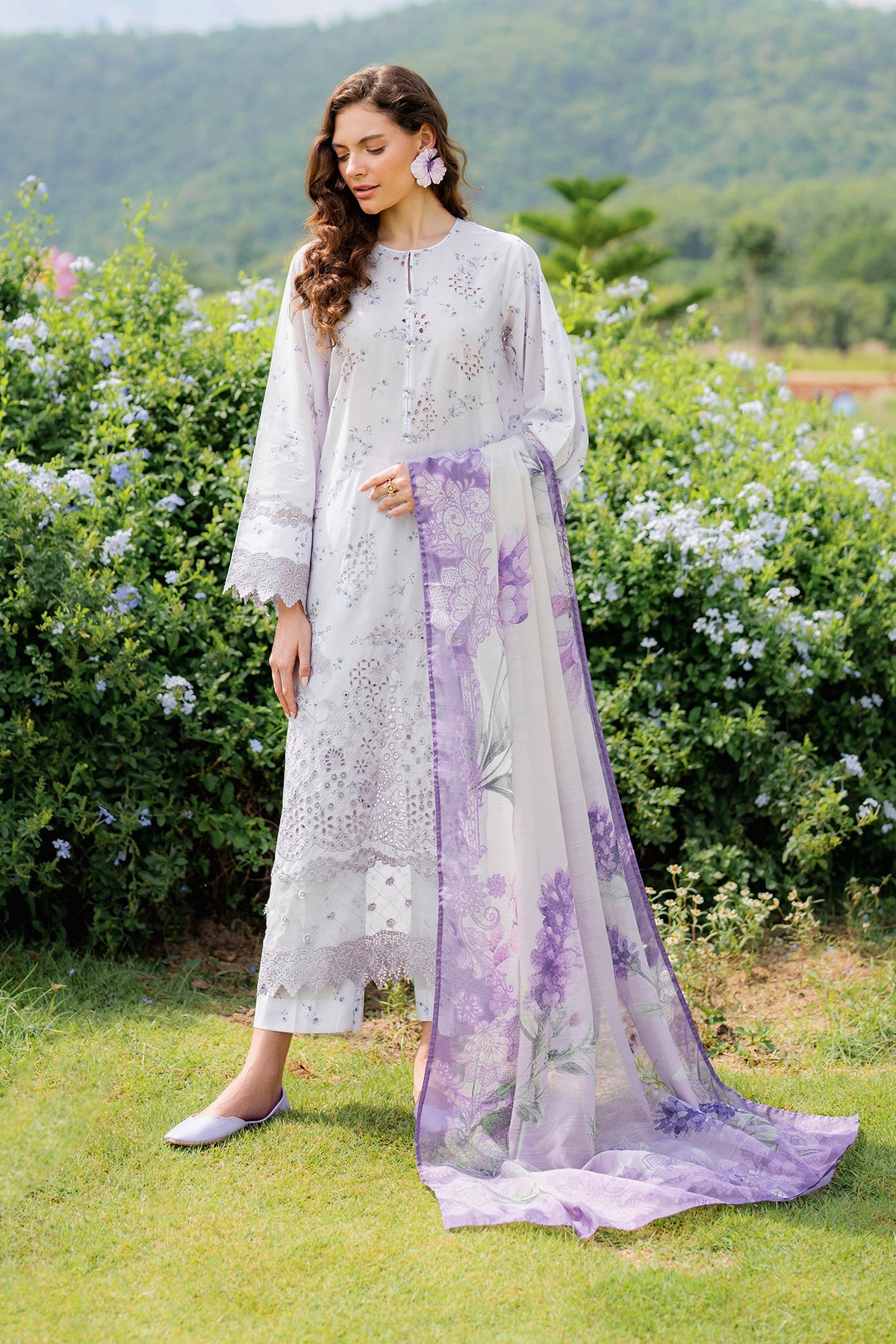 Baroque | Embroidered Lawn | SF-4211