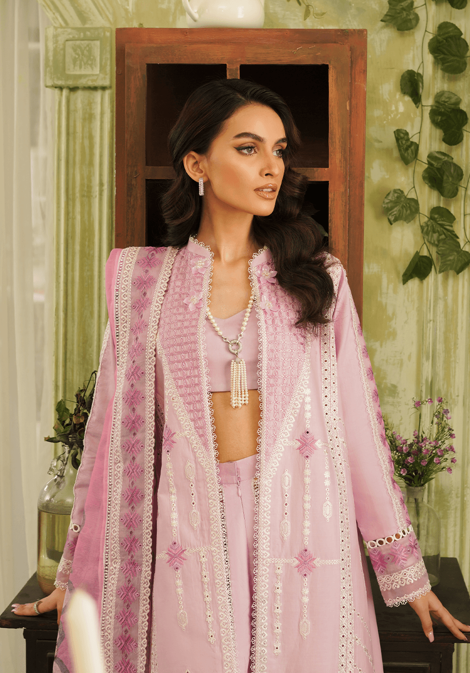 Zarqash | Tresor Luxury Lawn 24 | ZQT 001 FAYE