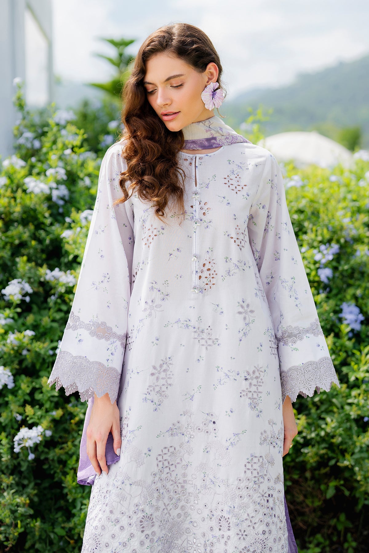 Baroque | Embroidered Lawn | SF-4211