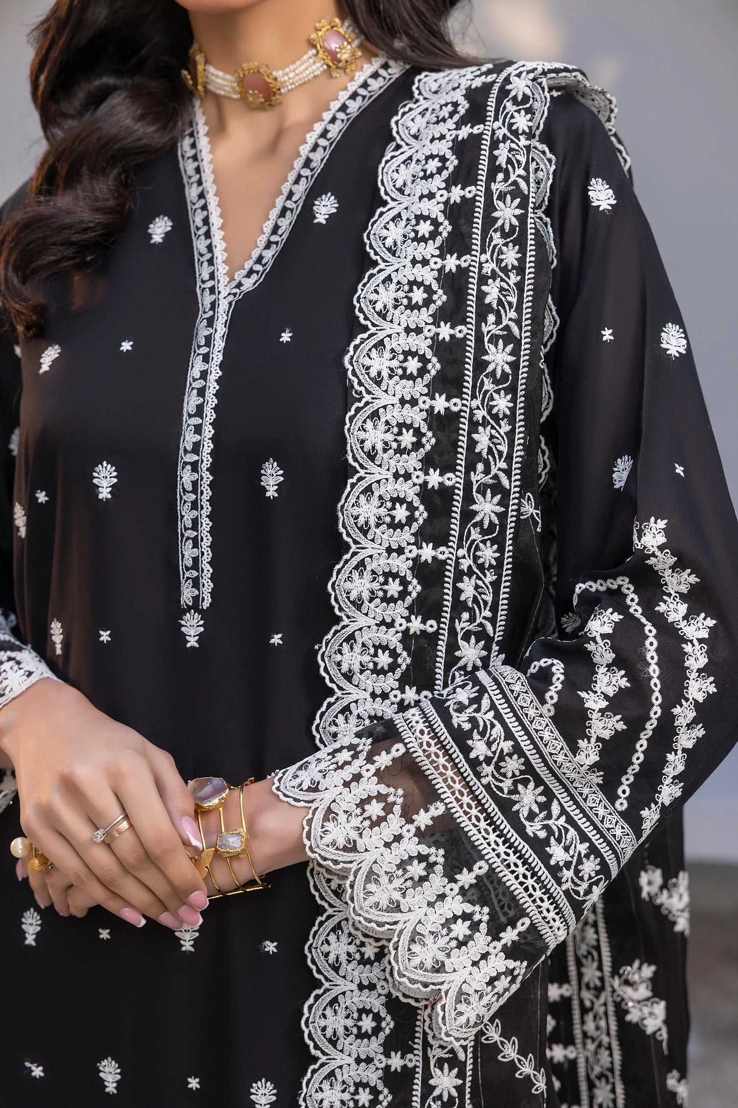 LSM | Embroidered Collection | 01 - House Of Anaya