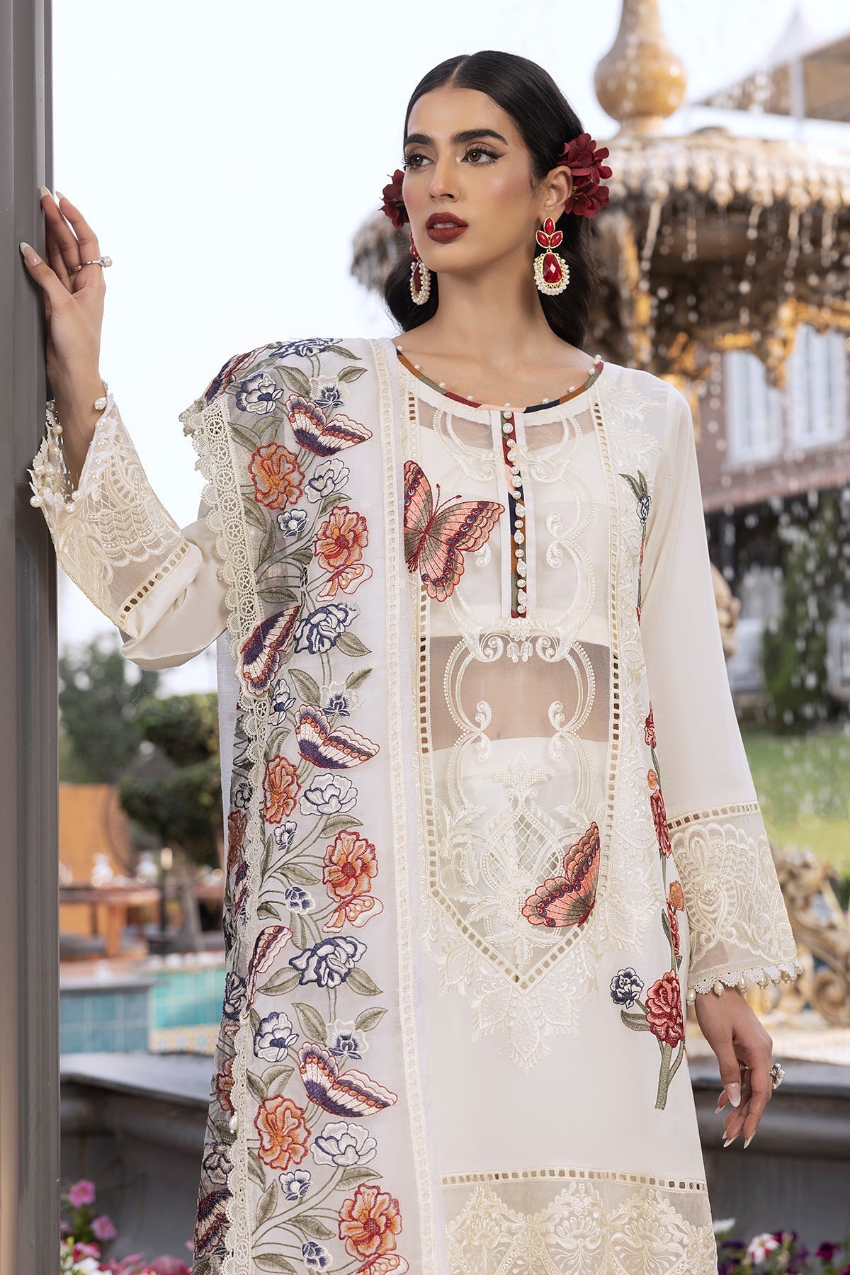 Raeesa Premium | Jazmine Collection | White Queen