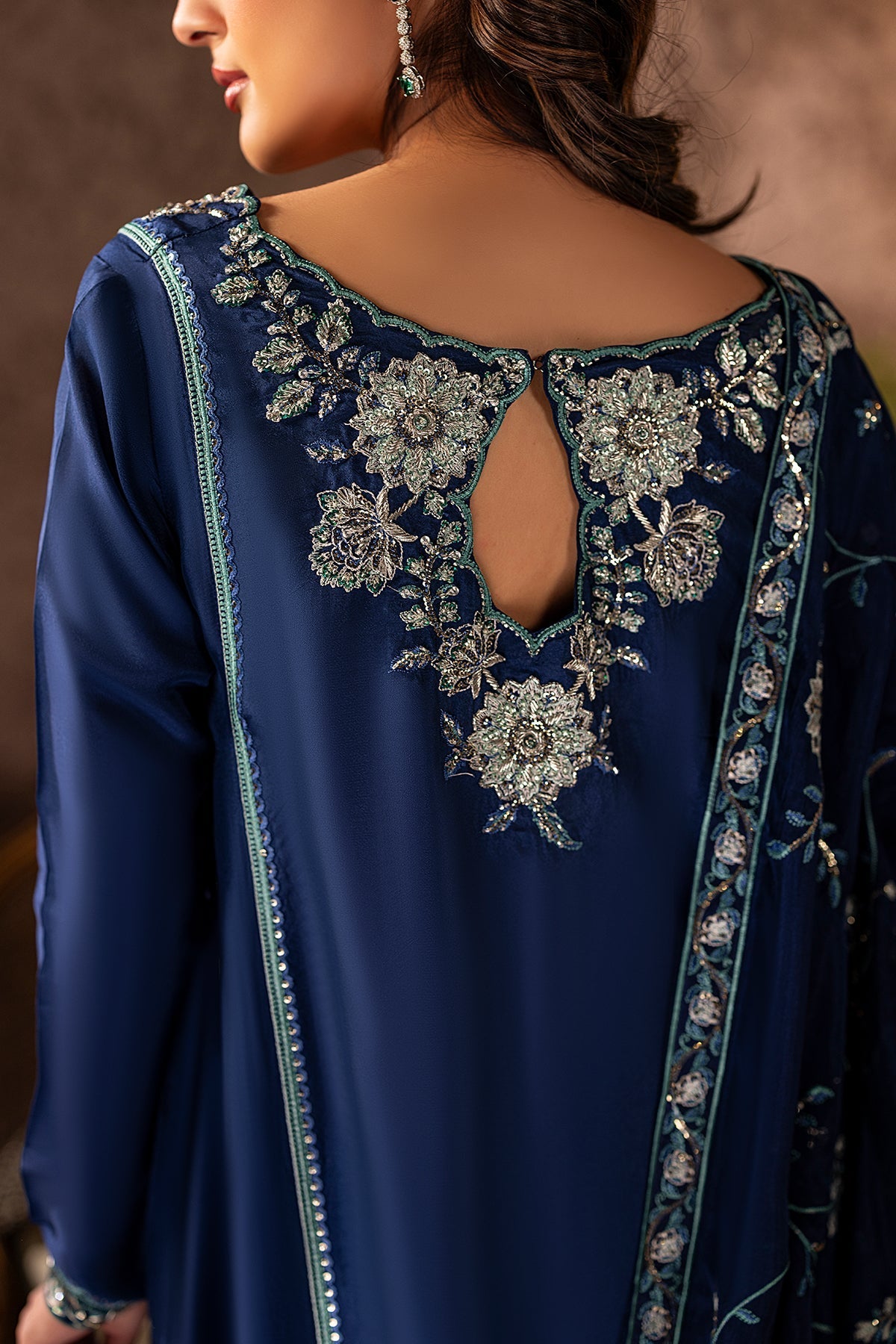 Mina Kashif | Loona Lawn 25 | Midnight