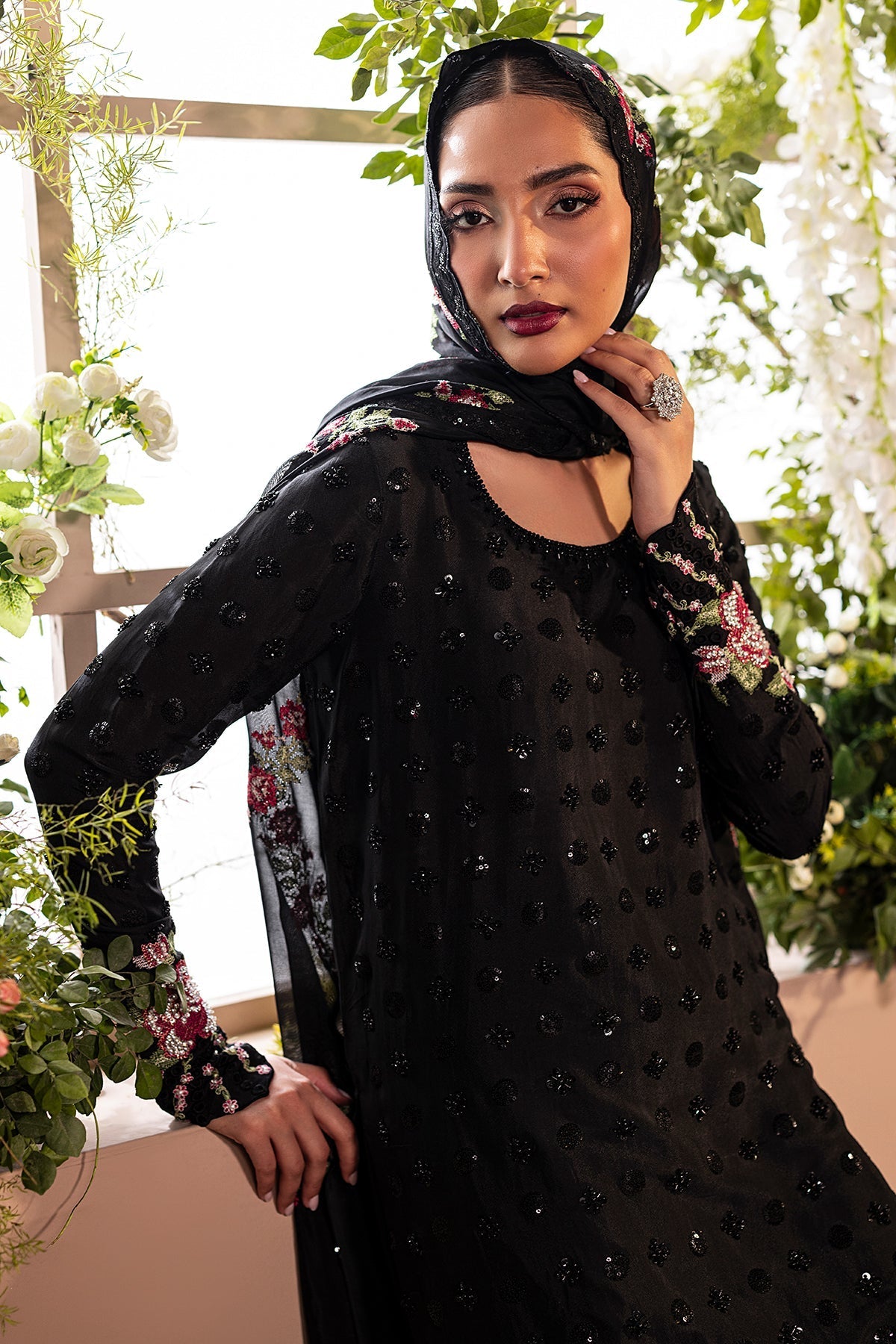 Mina Kashif | Loona Lawn 25 | Opal