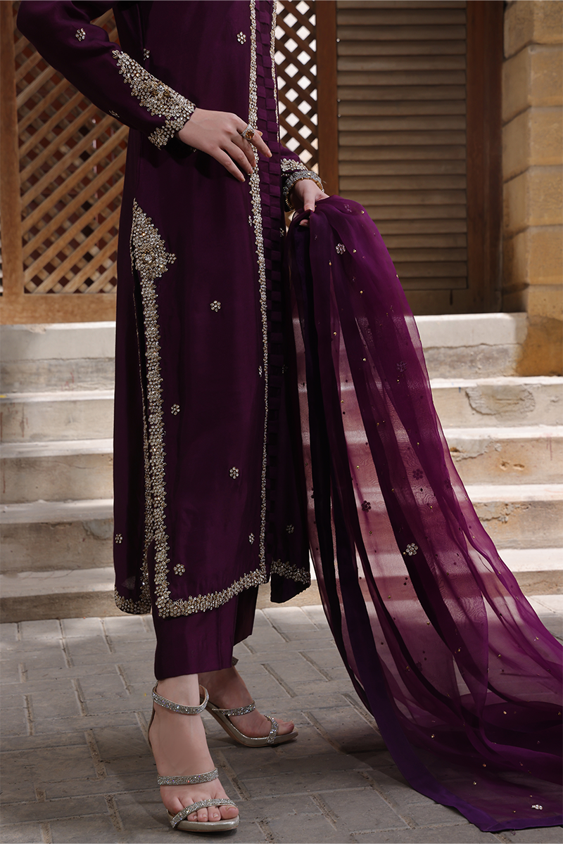 Mona Imran | Dilzaib Formals | Haya - House Of Anaya