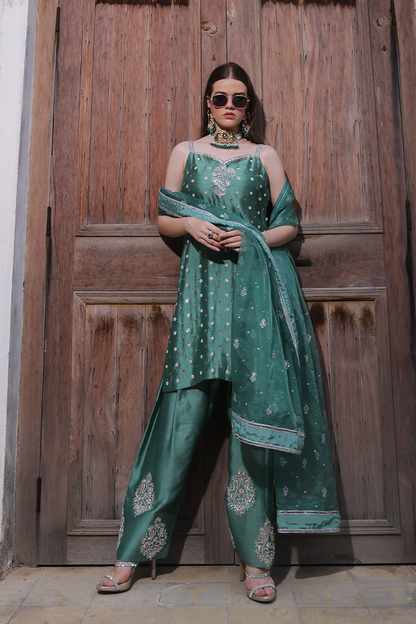 Mona Imran | Dilzaib Formals | Romesa - House Of Anaya