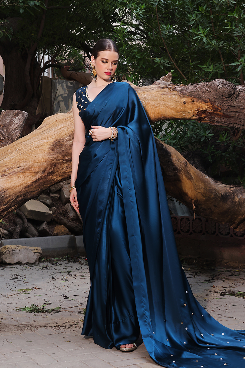 Mona Imran | Dilzaib Formals | Kashmala - House Of Anaya