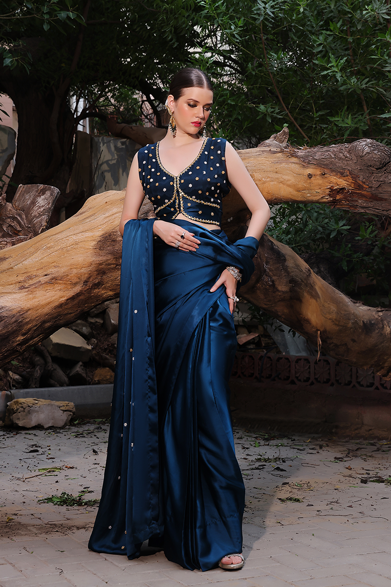 Mona Imran | Dilzaib Formals | Kashmala - House Of Anaya