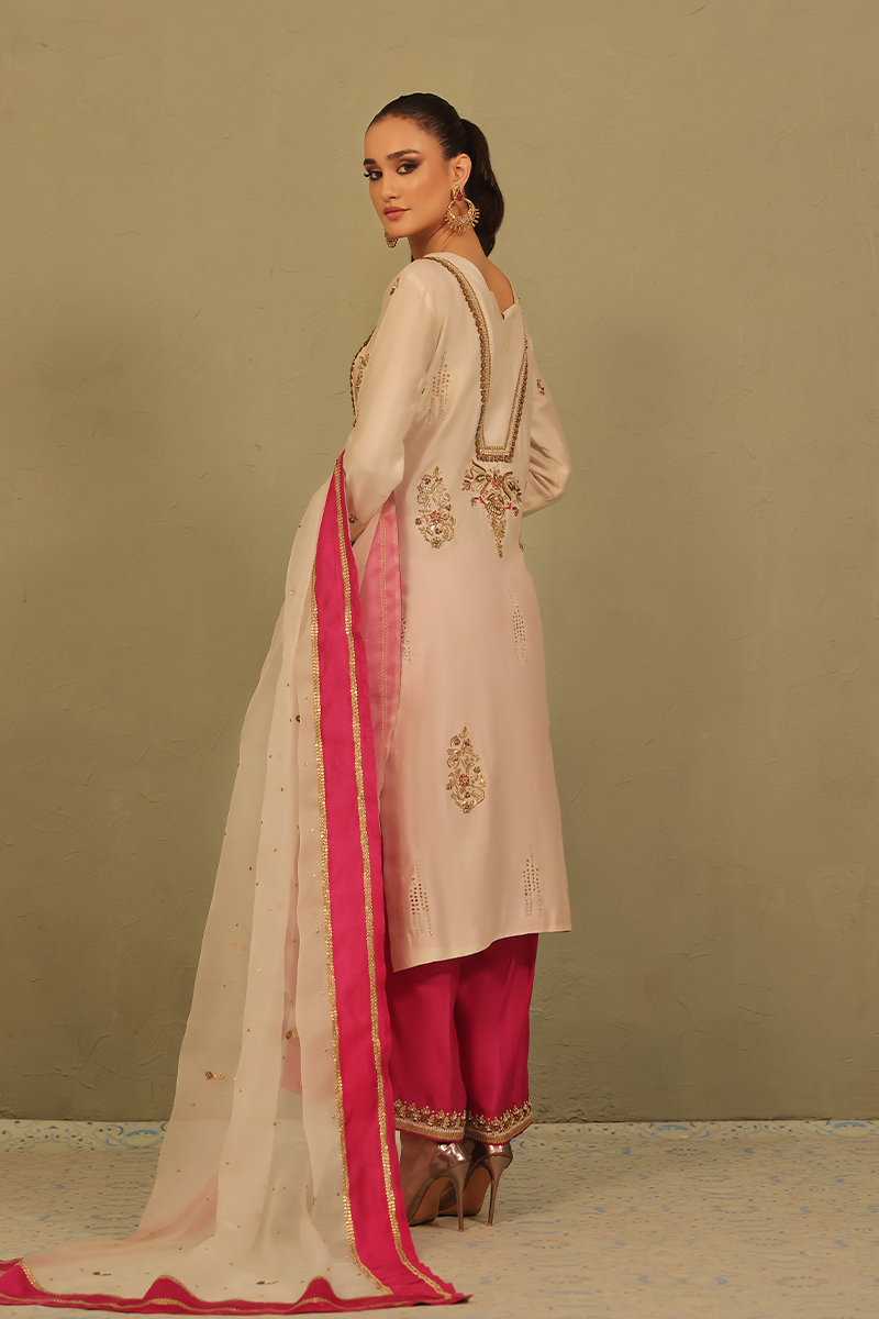 Mona Imran | Dilzaib Formals | Sahiba - House Of Anaya
