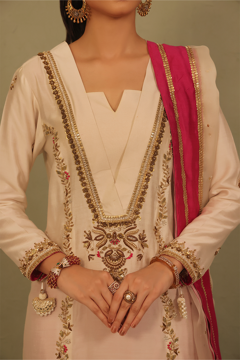 Mona Imran | Dilzaib Formals | Sahiba - House Of Anaya