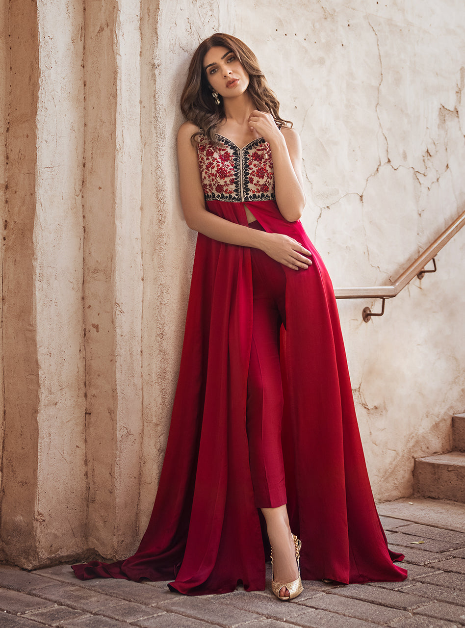 Zainab Chottani | Semi Formals | AINA
