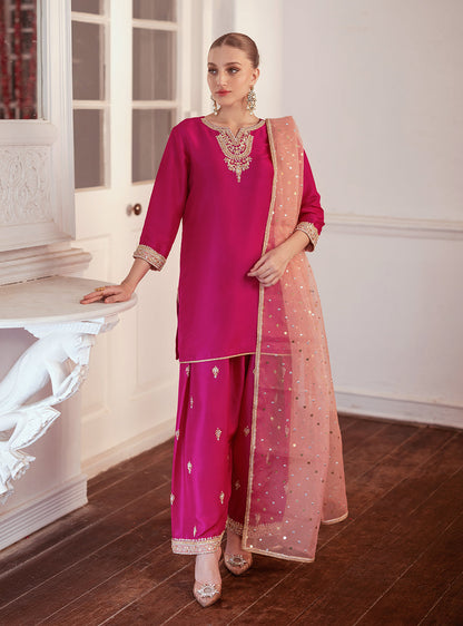 Zainab Chottani | Semi Formals | AYLEEN