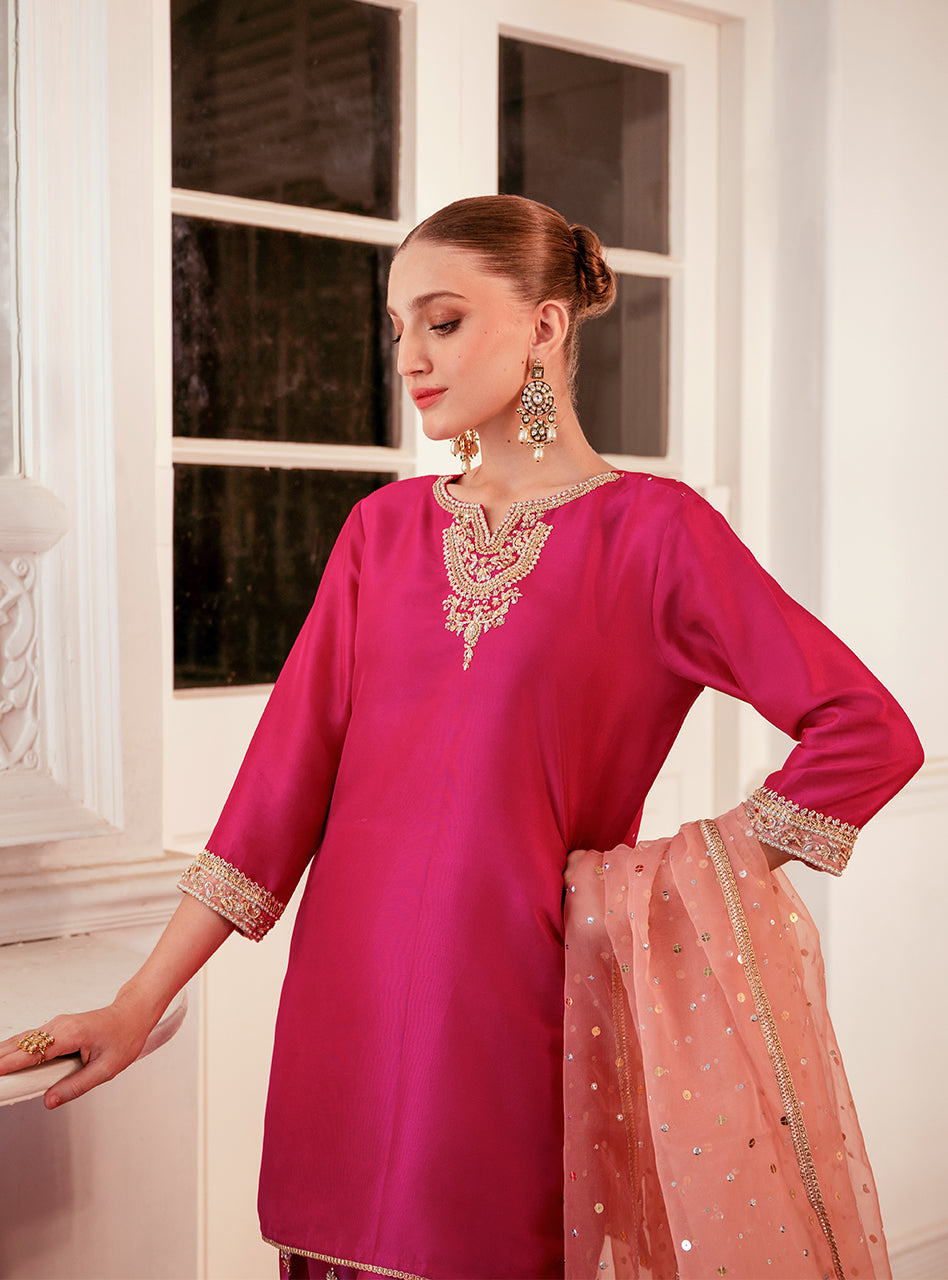 Zainab Chottani | Semi Formals | AYLEEN