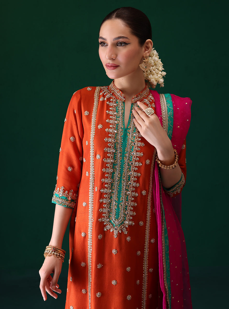 Zainab Chottani | Semi Formals | GULNOOR
