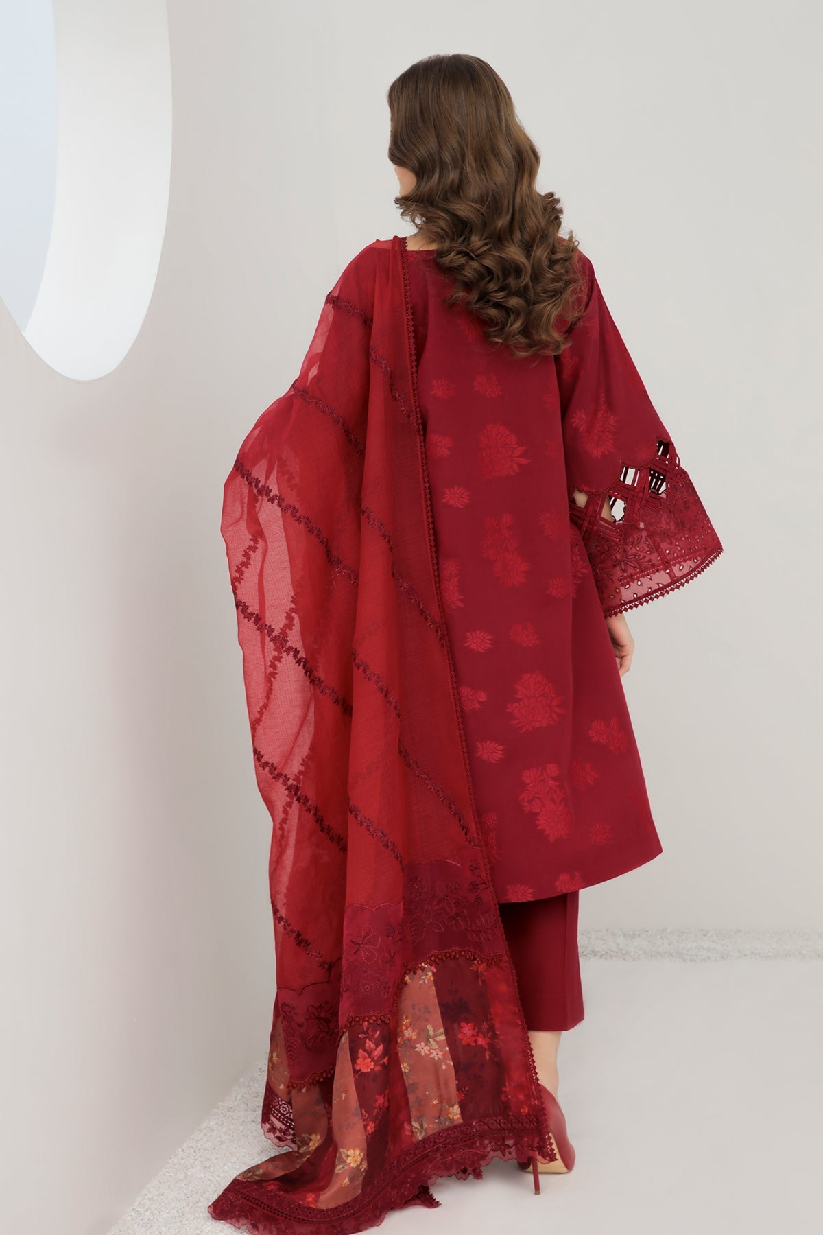 Baroque | Embroidered Lawn | SF-300