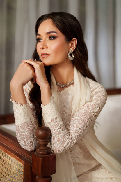 Iznik | Exclusive Formals | UE-532 Embroidered Chiffon