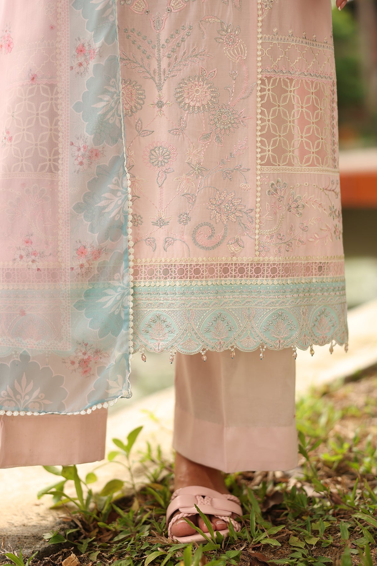 Baroque | Embroidered Lawn | SF-4260