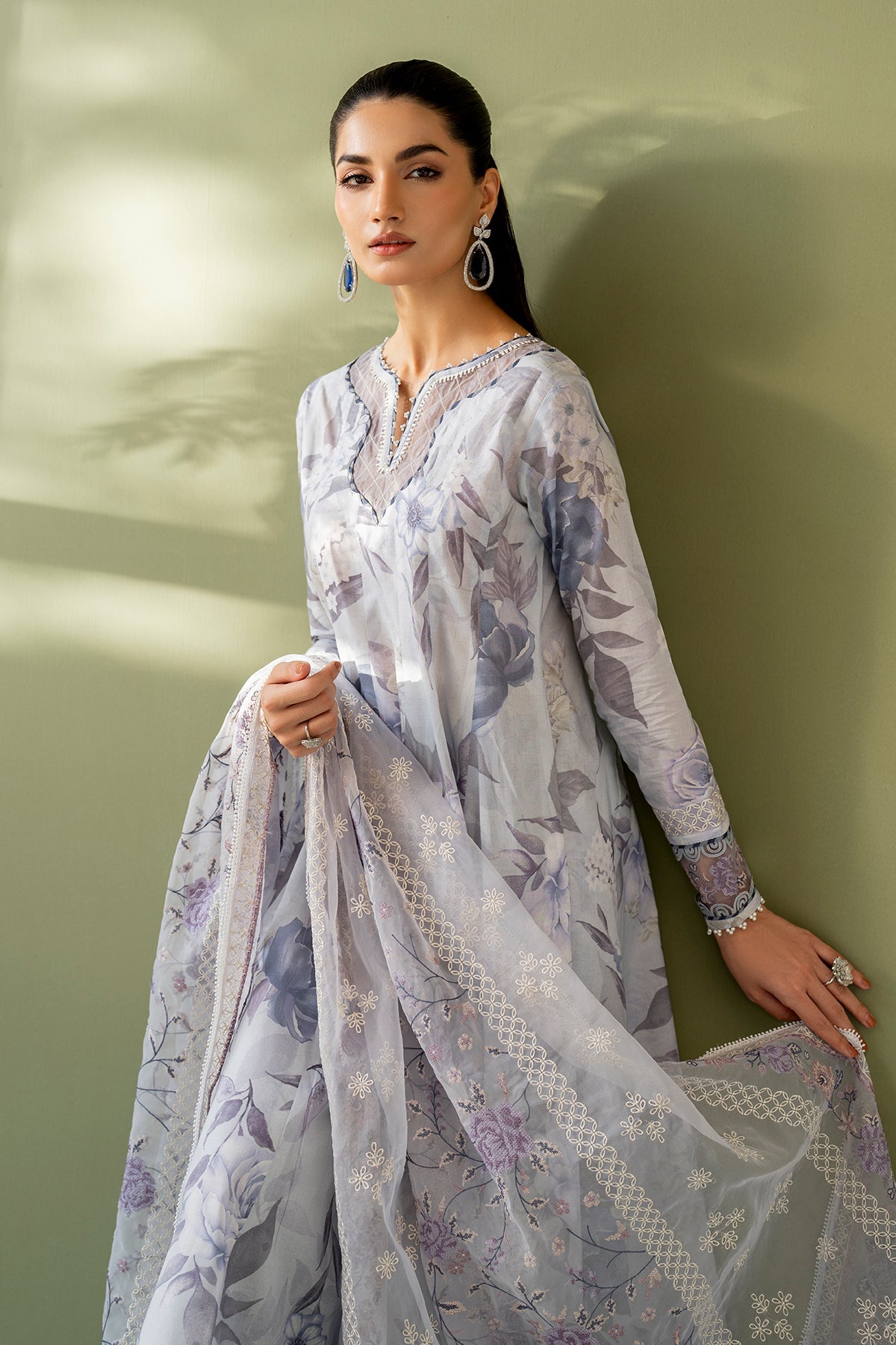 Baroque | Embroidered Lawn | SF-4173