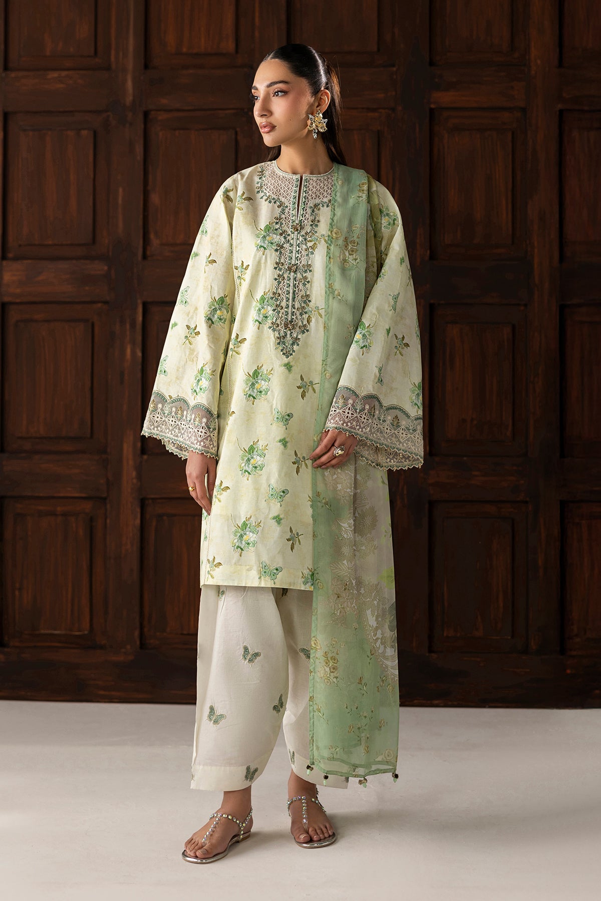 Baroque | Embroidered Lawn | SF-4420