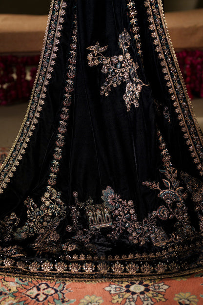 Iznik | Velvet 25 | IV-72 Embroidered Velvet