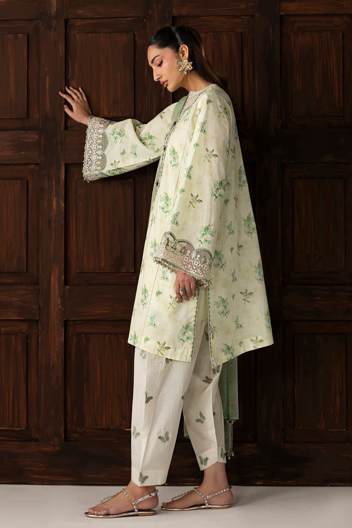 Baroque | Embroidered Lawn | SF-4420