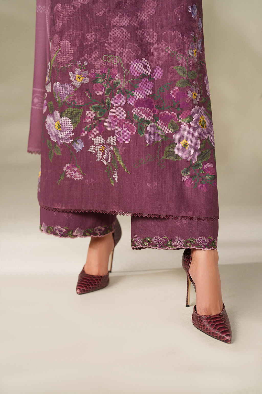 Iznik | Winter Chapter 25 | UE-566 Printed Khaddar