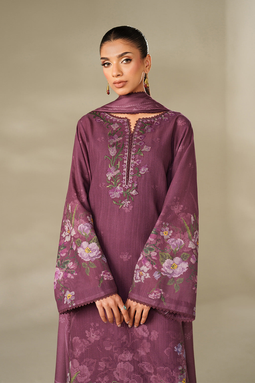 Iznik | Winter Chapter 25 | UE-566 Printed Khaddar