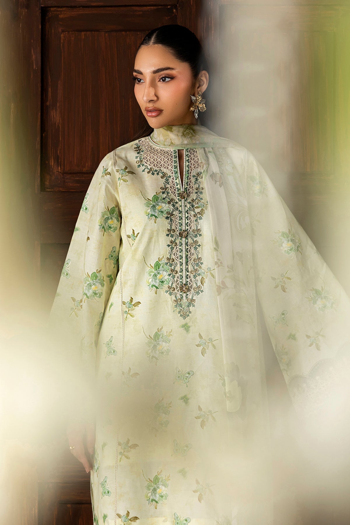 Baroque | Embroidered Lawn | SF-4420