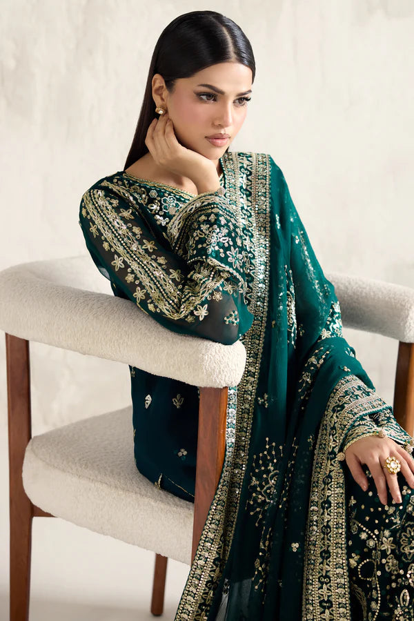 Farasha | STITCHED FORMALS ’26 | Gold Radiance