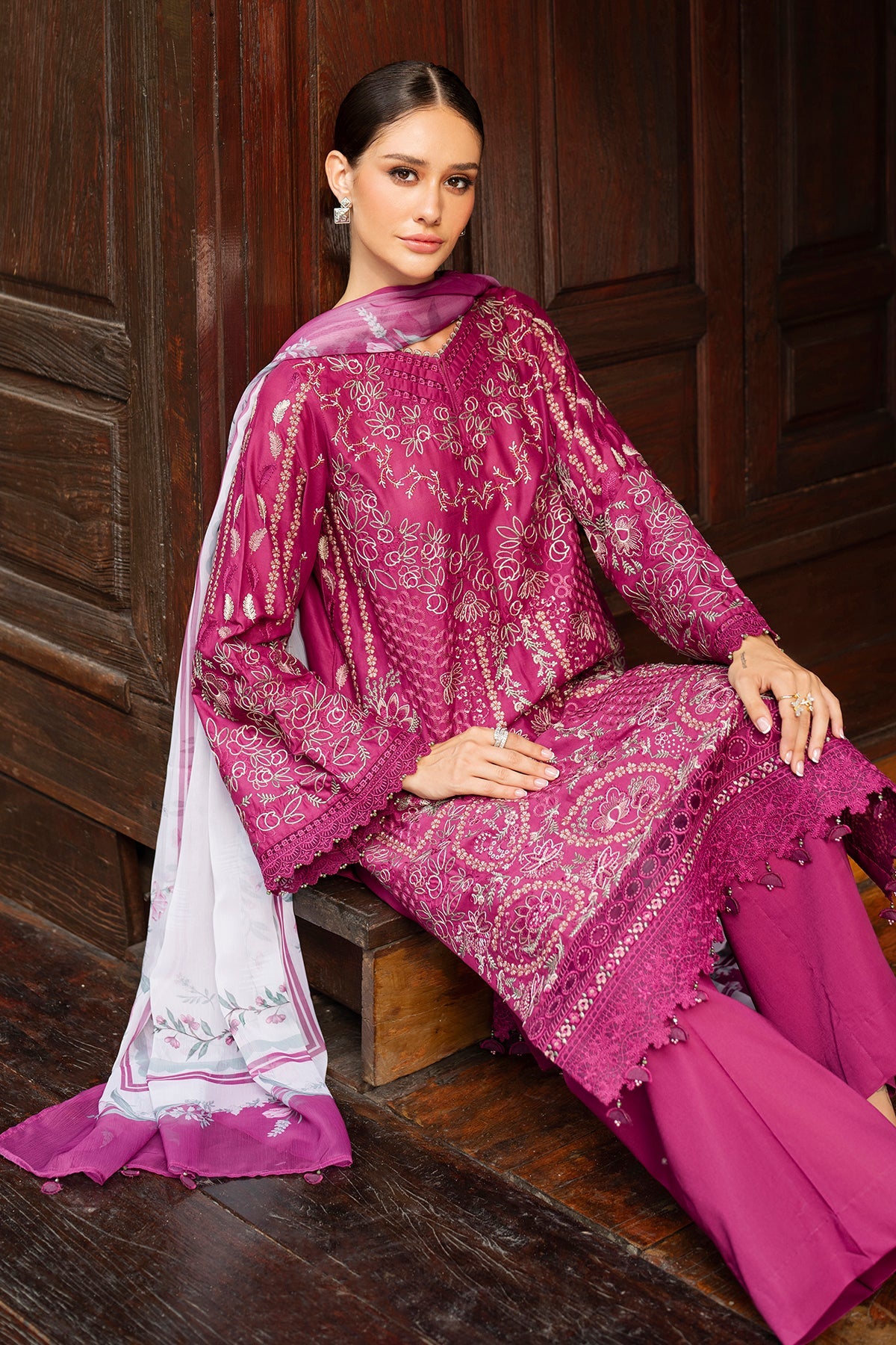 Baroque | Embroidered Lawn | SF-4263