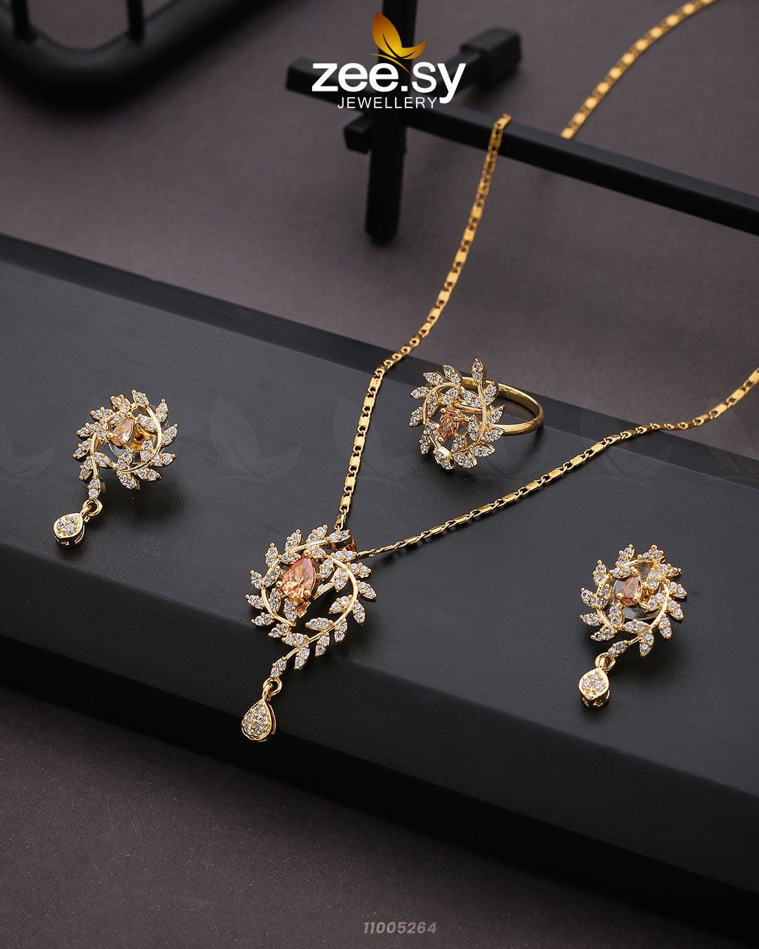 Pendant-0100 - Libasekhas