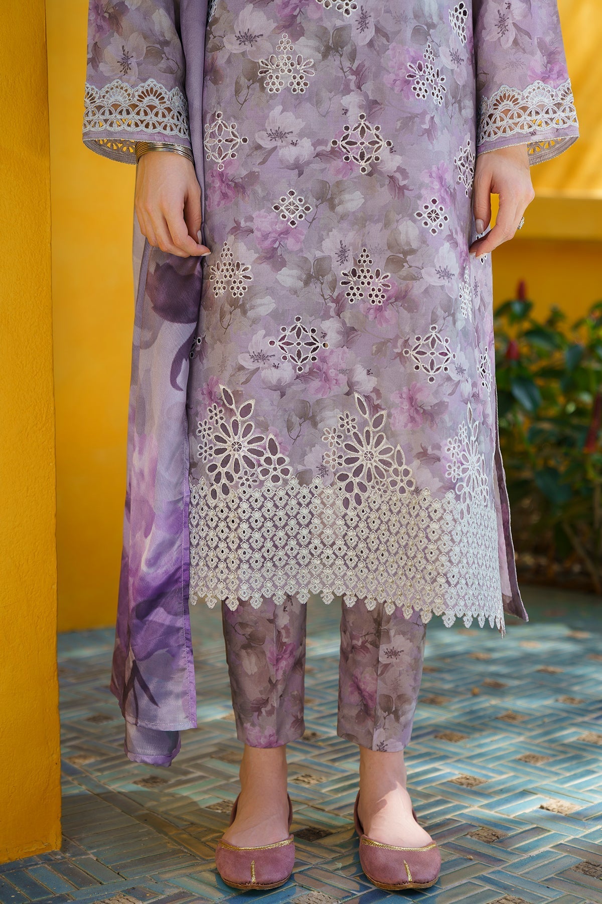 Baroque | Embroidered Lawn | SF-579