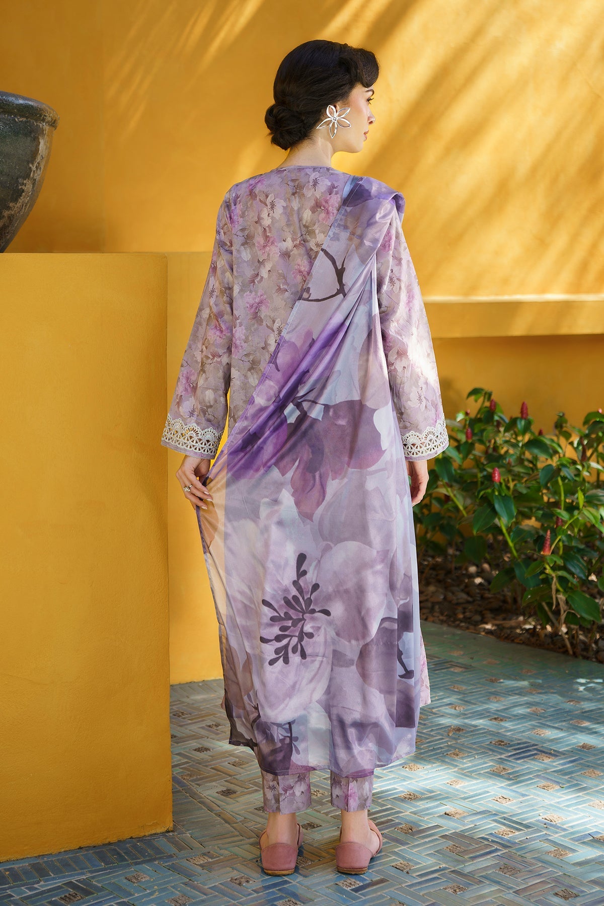 Baroque | Embroidered Lawn | SF-579